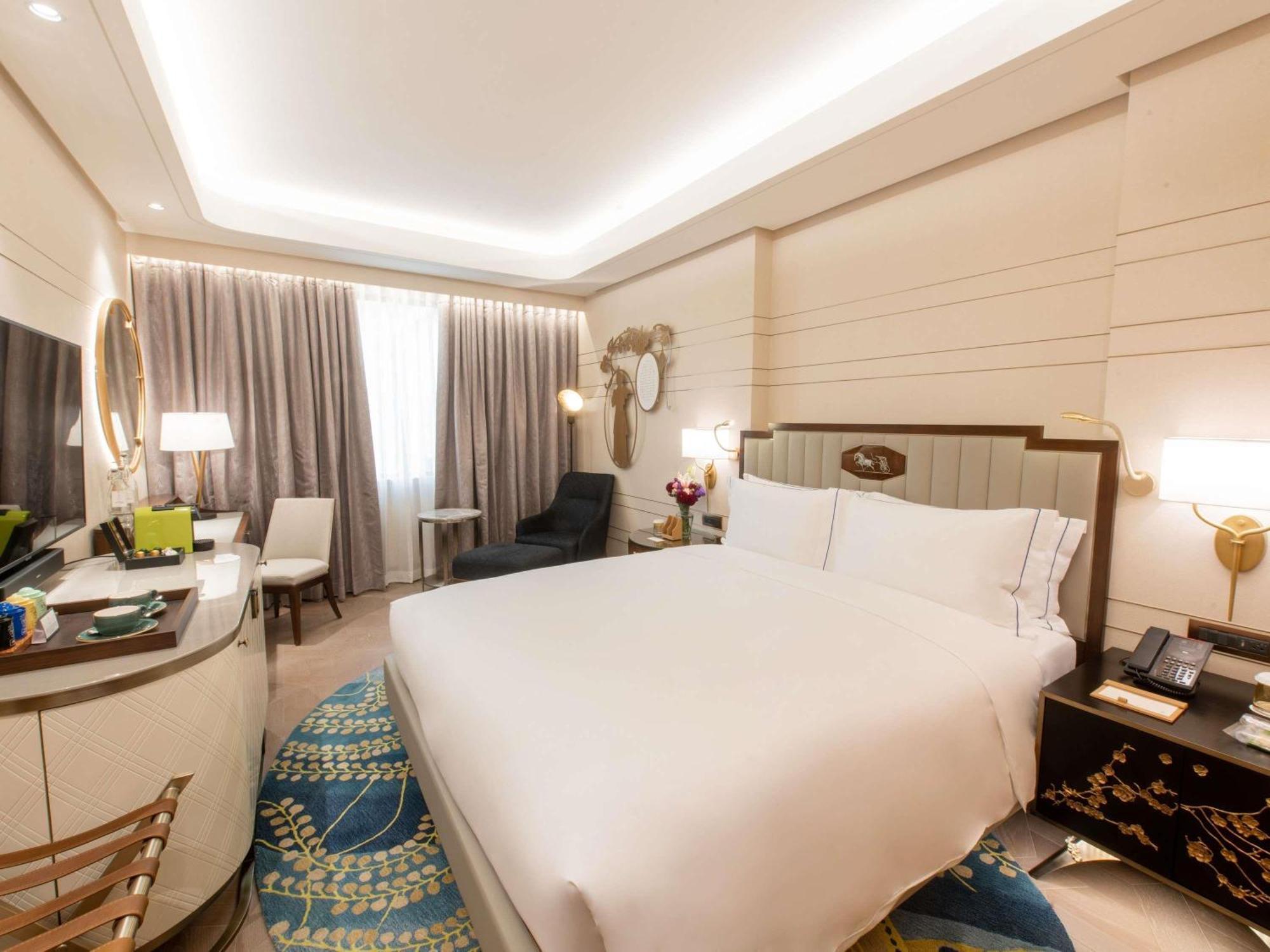 Executive King Room