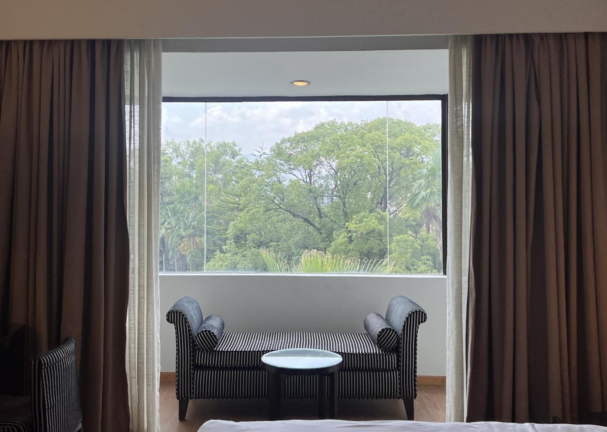 Deluxe King Or Twin Room Bathtub