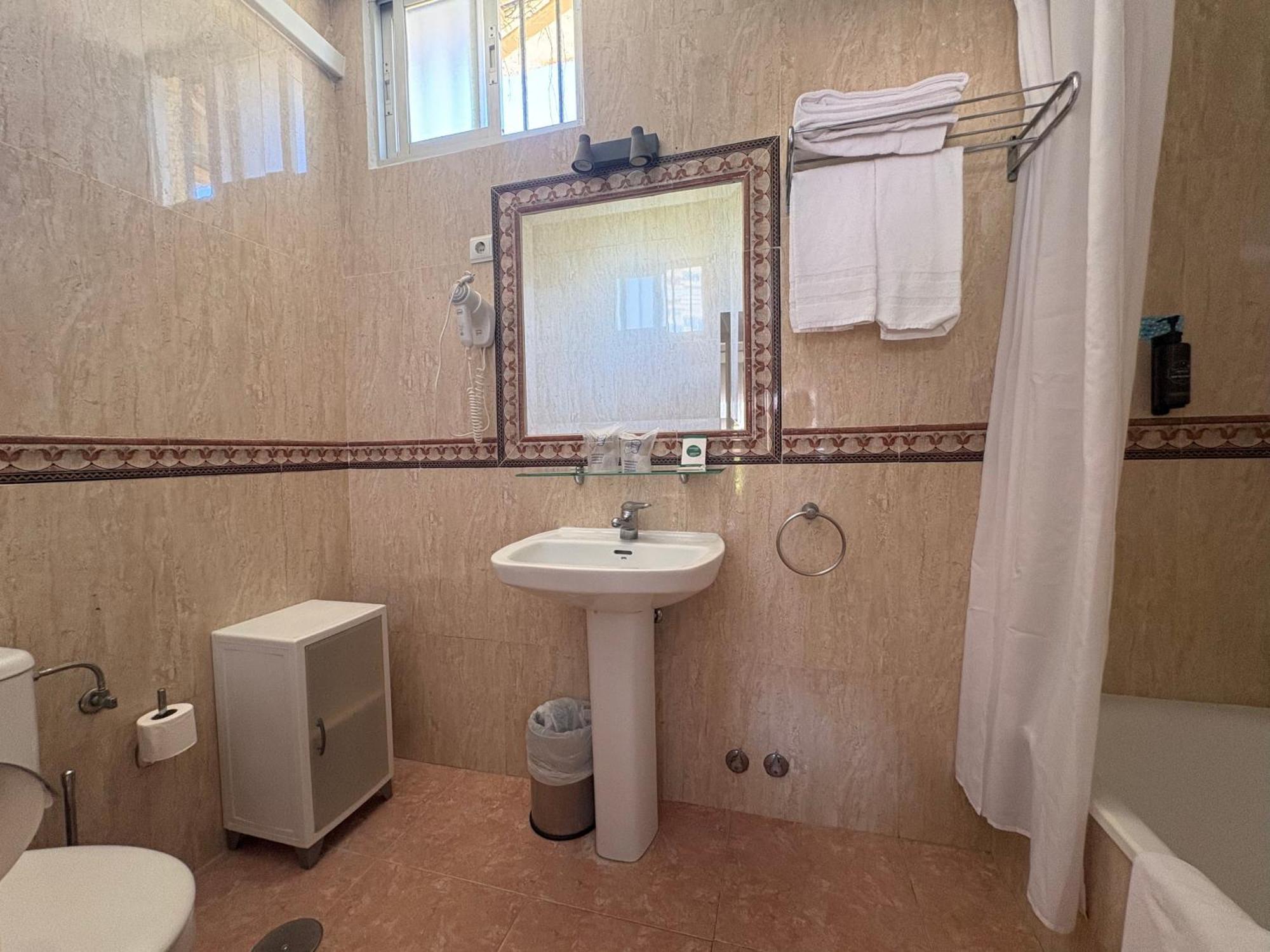 Twin Room - Ground Floor