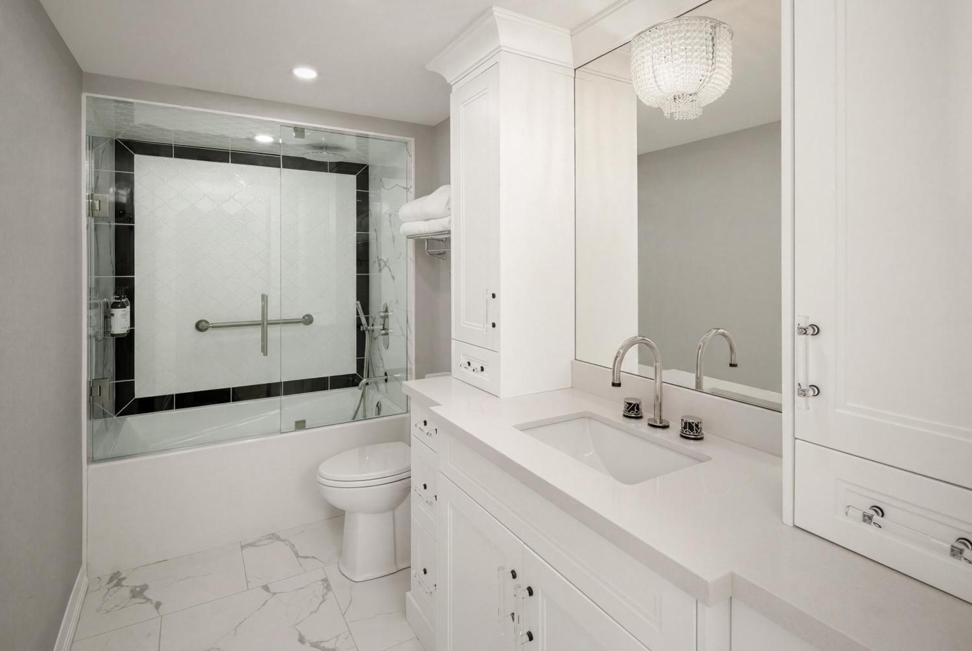 Fallsview Suite | Two King Beds | Two Bathrooms
