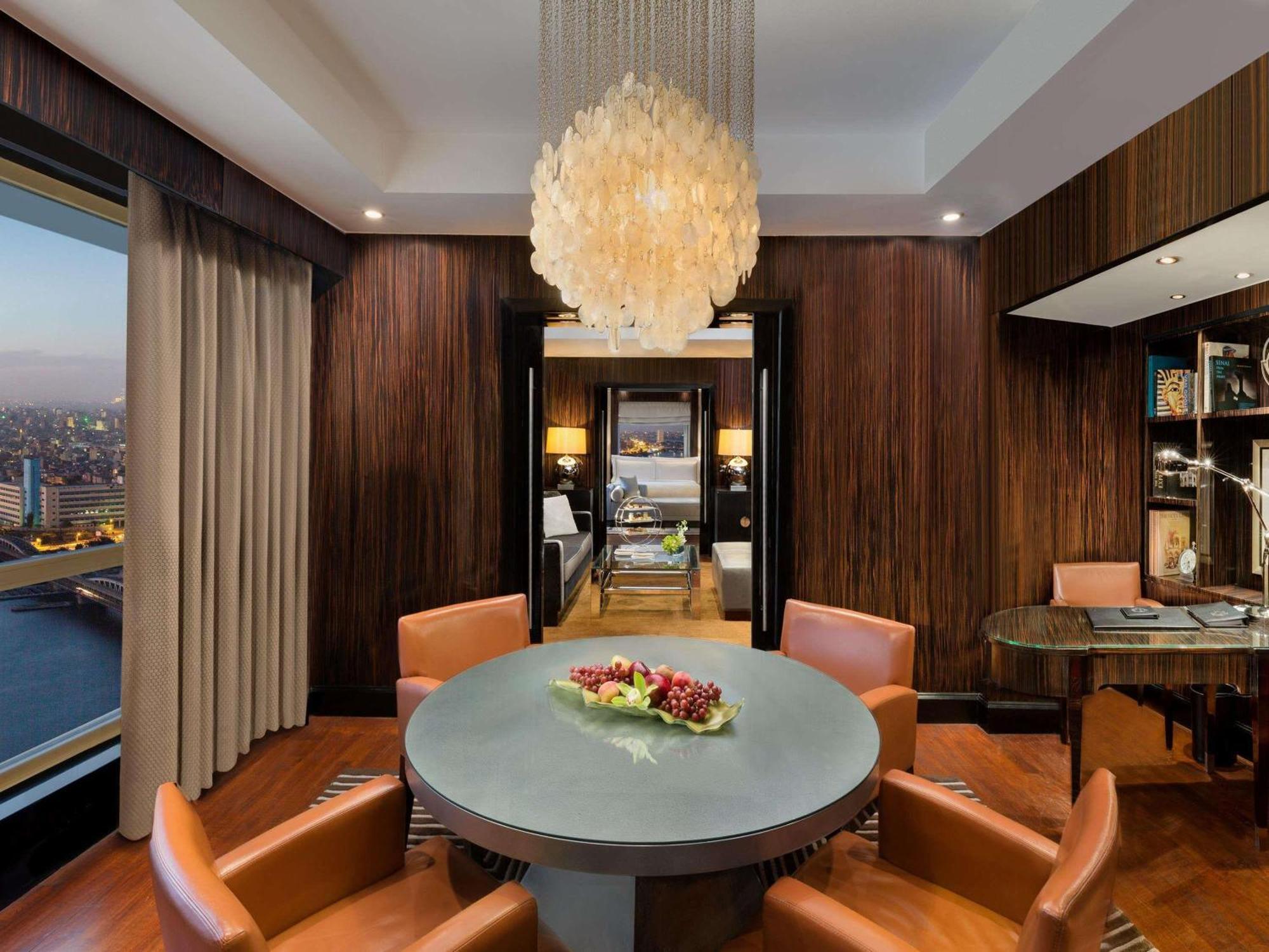 Suite Fairmont Gold - Vue sur Nil - Accès au Salon