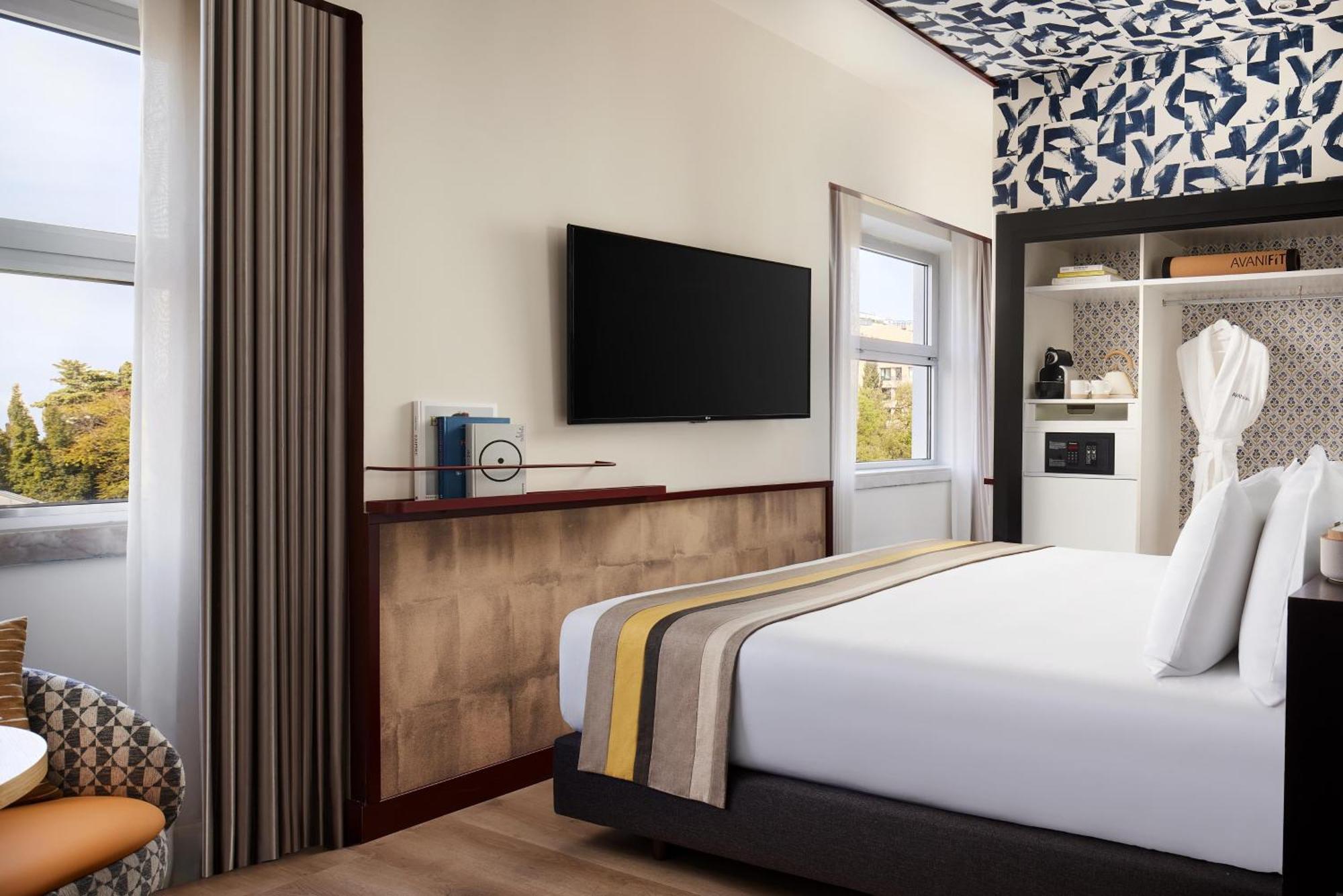 Quarto Lado a Lado Família com Cama Extra (4 Adultos + 2 Crianças)