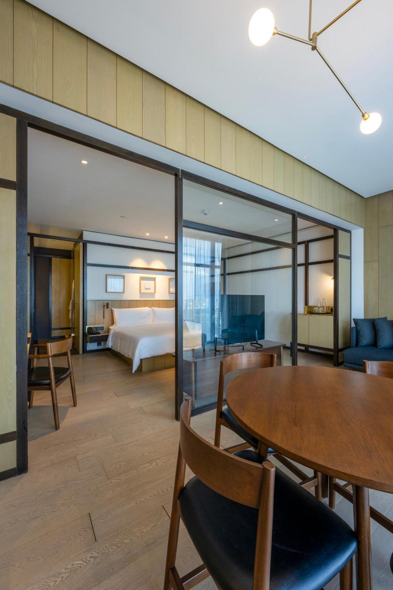 Premier Room
