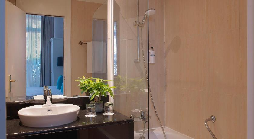 Premium Tweepersoonskamer met 2 Aparte Bedden