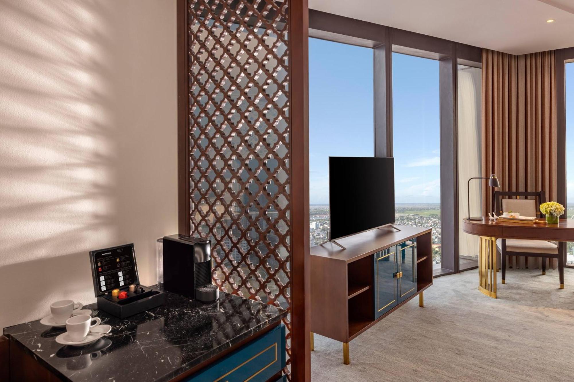 The Level Premium Views - Executive Lounge Access