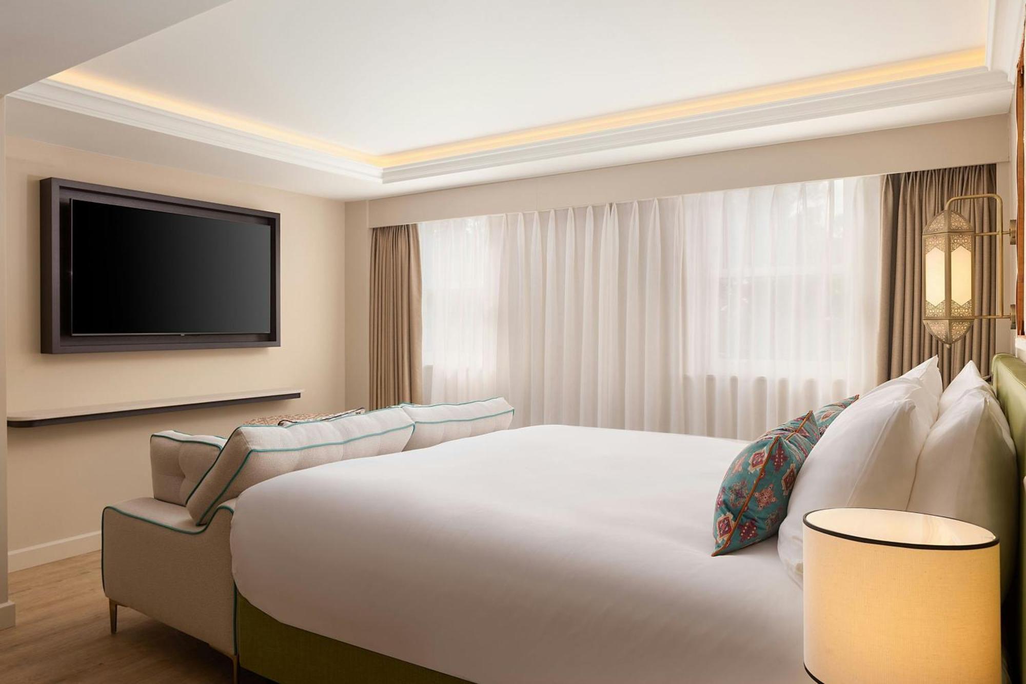 Chambre Lit King-Size Supérieure - Vue sur Ville