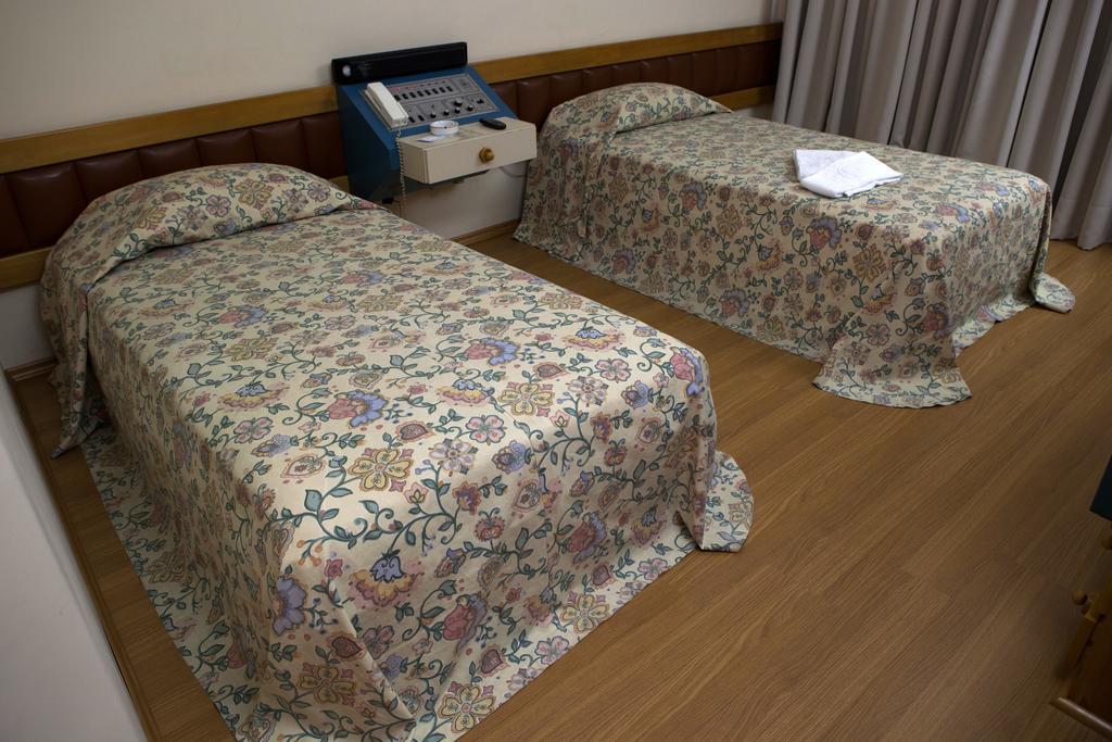 Quarto Standard com 2 Camas de Solteiro