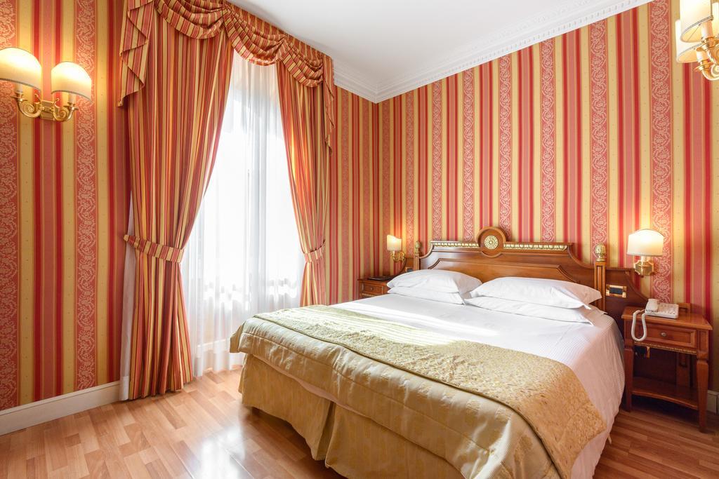 Superior Double or Twin Room,682099107:JPEG