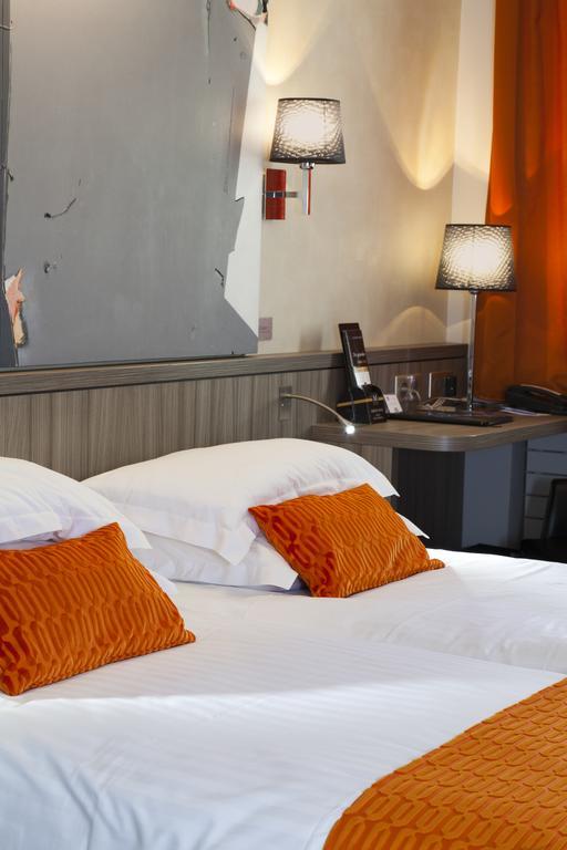 Executive Room,1273774393:JPEG