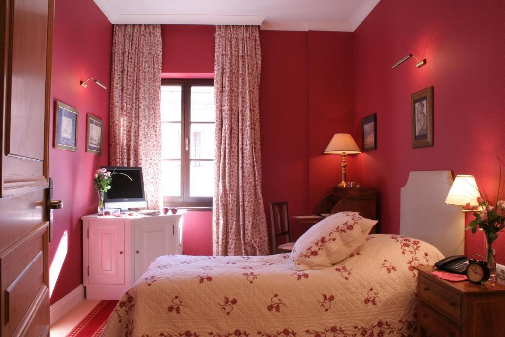 Standard Single Room,917498467:JPEG
