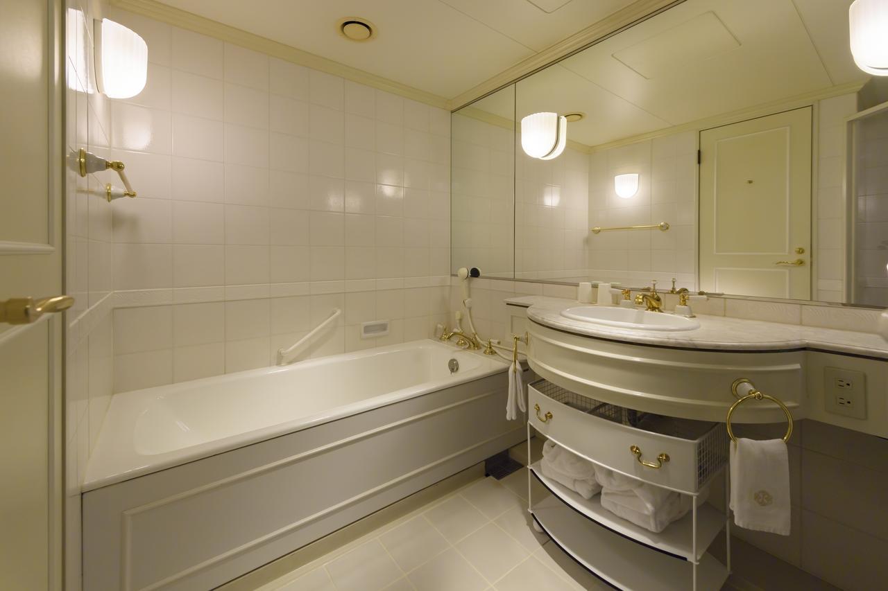 Superior Twin Room with Extra Bed - Non-Smoking