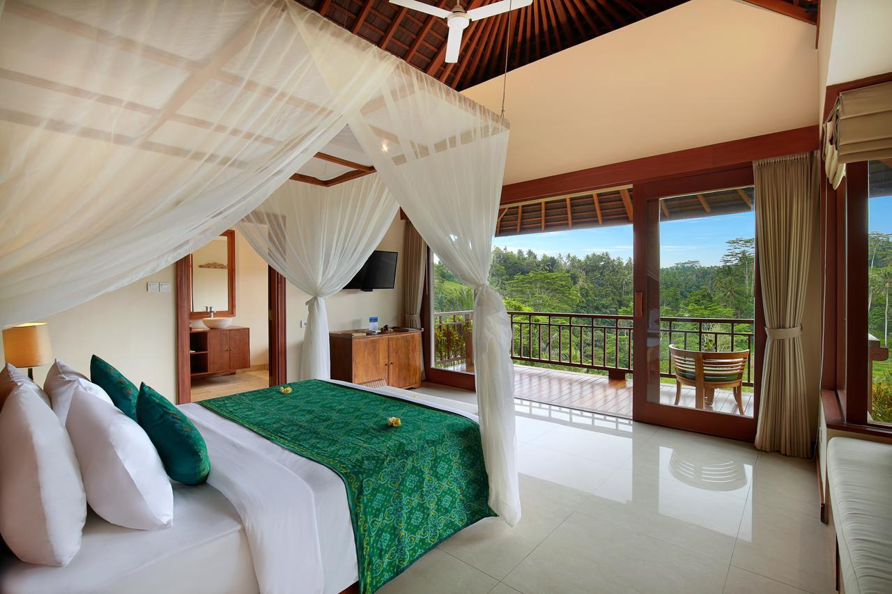 Sleep Staycation Package at Deluxe Suite with Free Spa