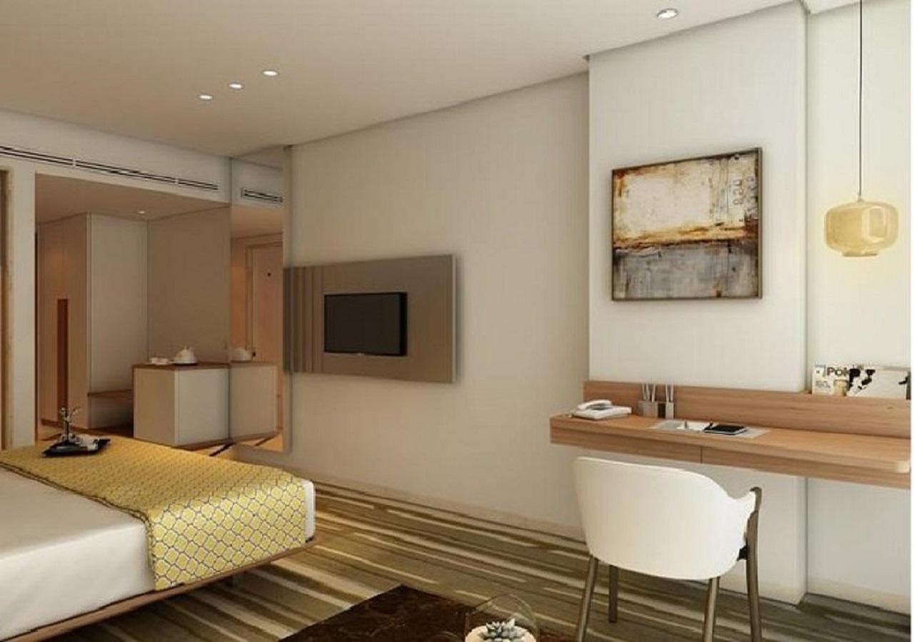 Grand Room Queen Bed
