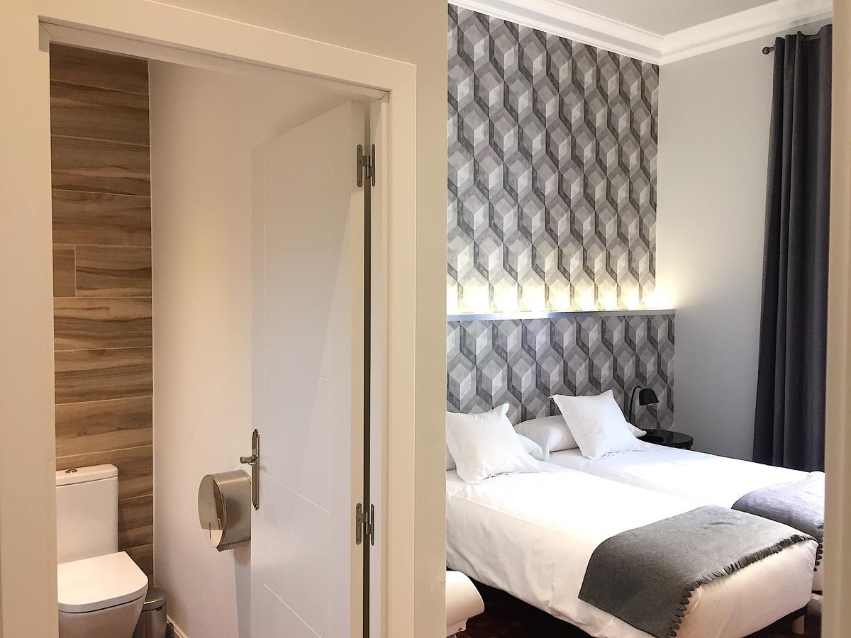 Twin Room with Private Bathroom,544502256:JPEG