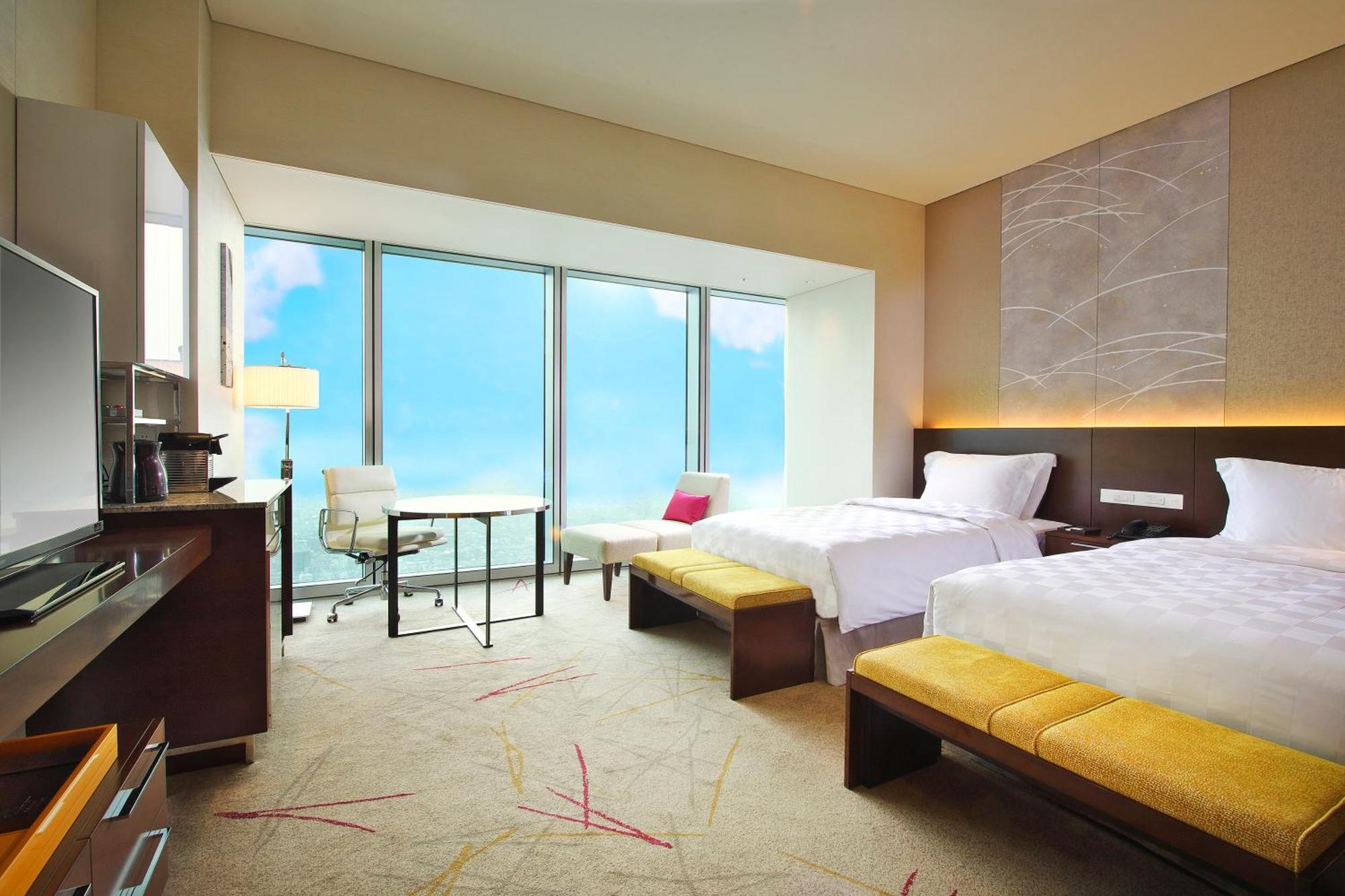 Deluxe Twin Room with Extra Bed - Non-Smoking