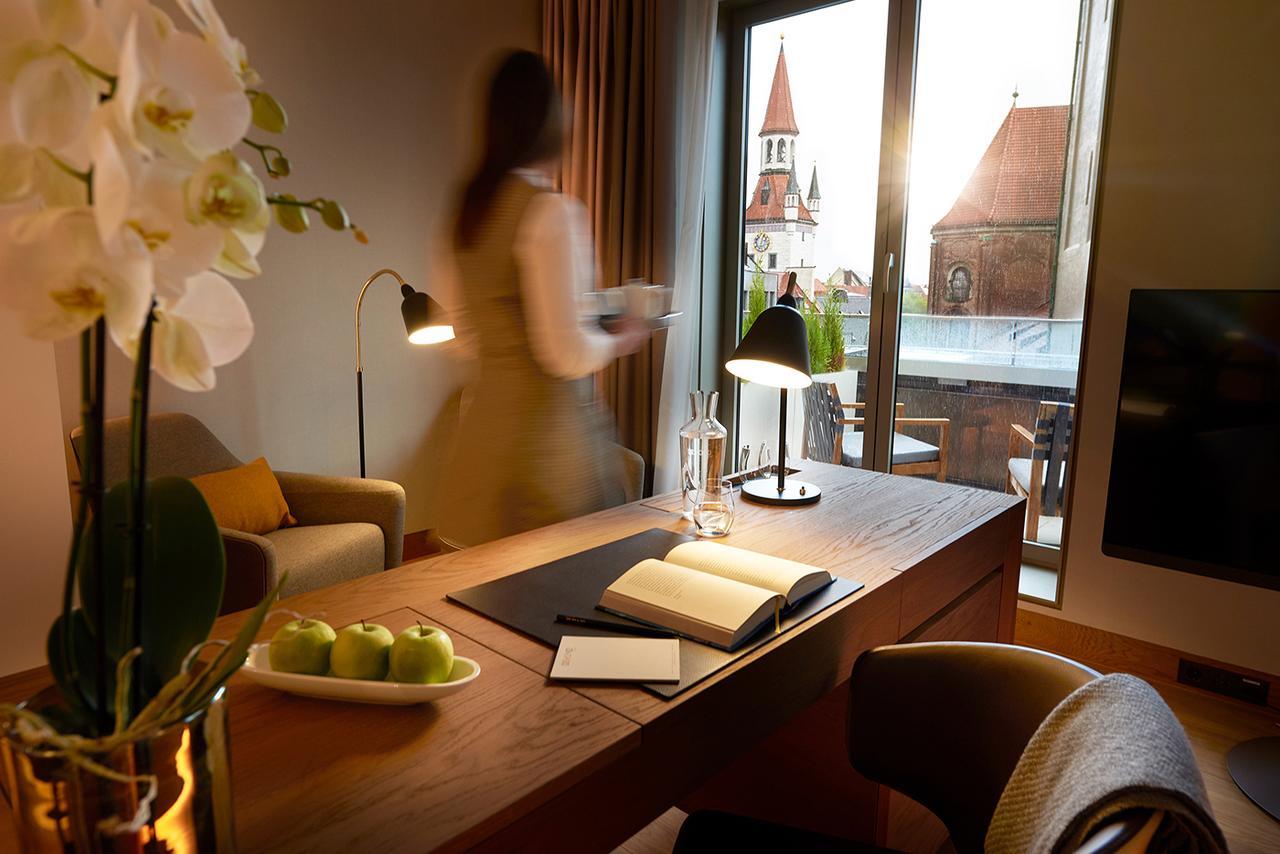 Deluxe Double Room with Balcony,587463762:JPEG