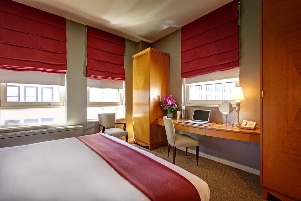 Suite met Kingsize Bed en Balkon