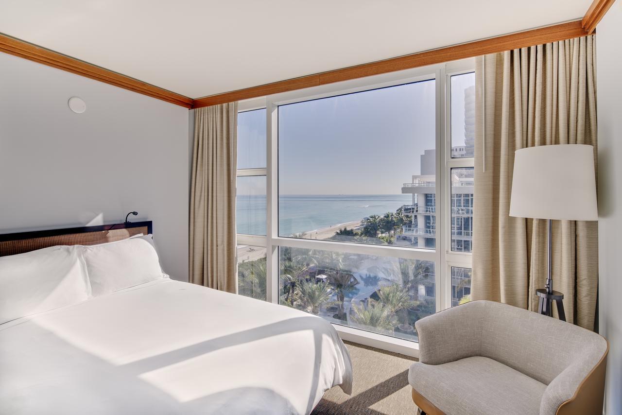 One-Bedroom Apartment King Bed Ocean View