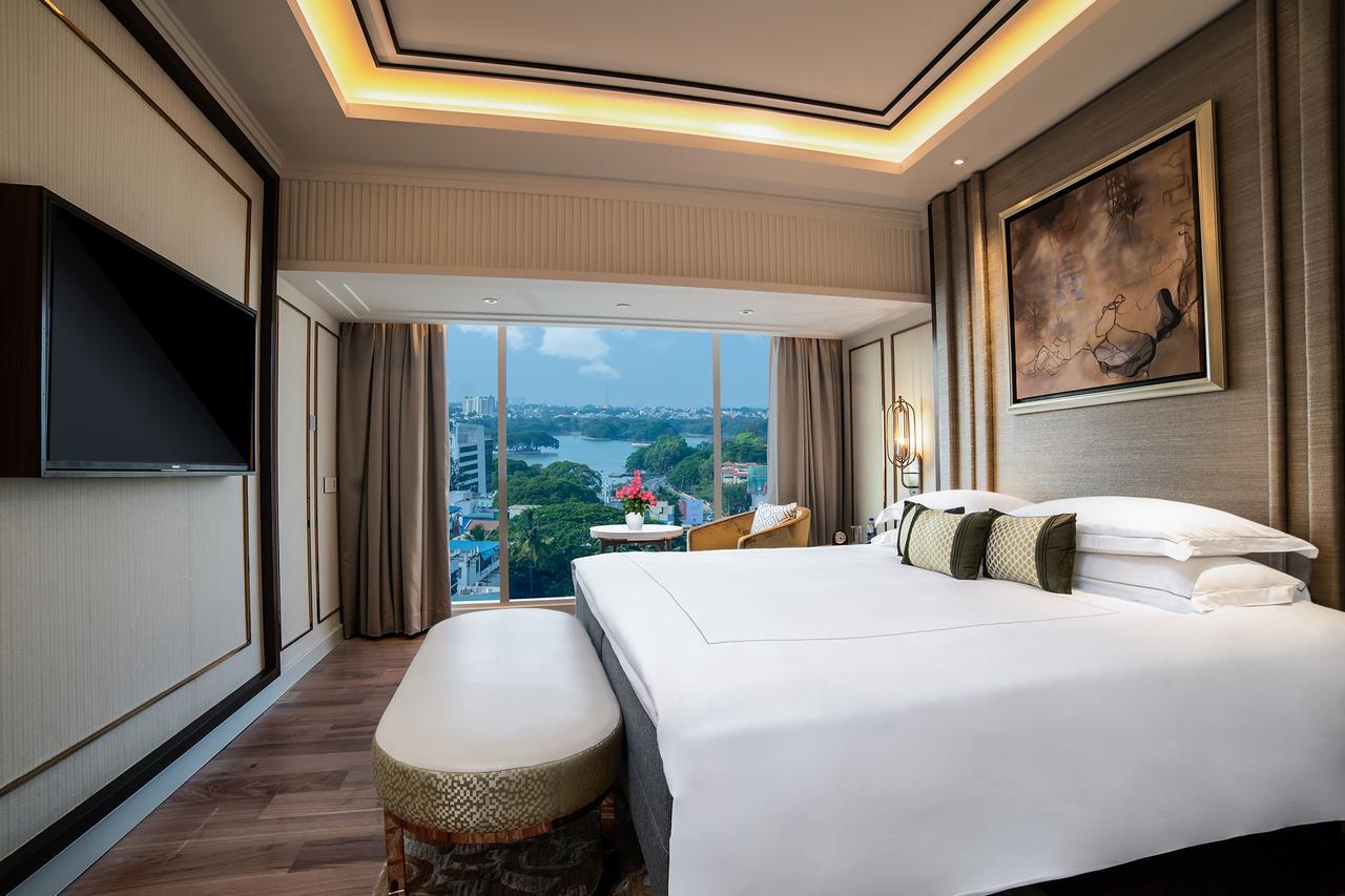 Luxury Triple Room,264188725:JPEG