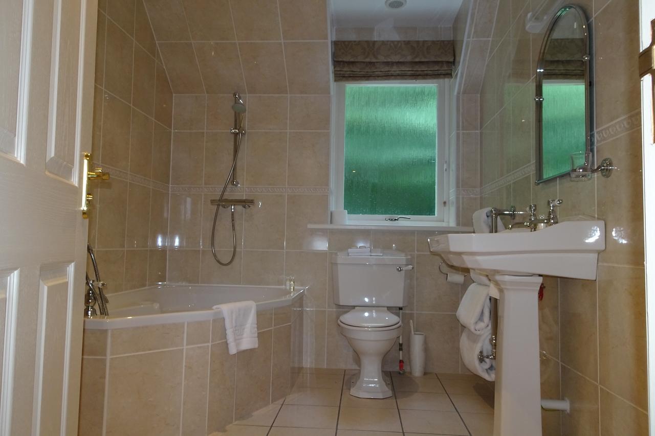 Double or Twin Room Lake View