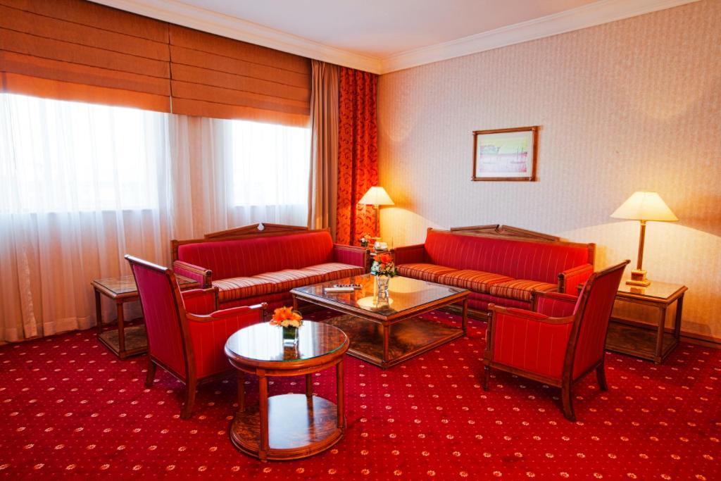 One Bedroom Amiri Suite