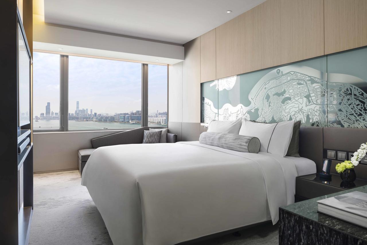 King Room with Harbour View - High Floor