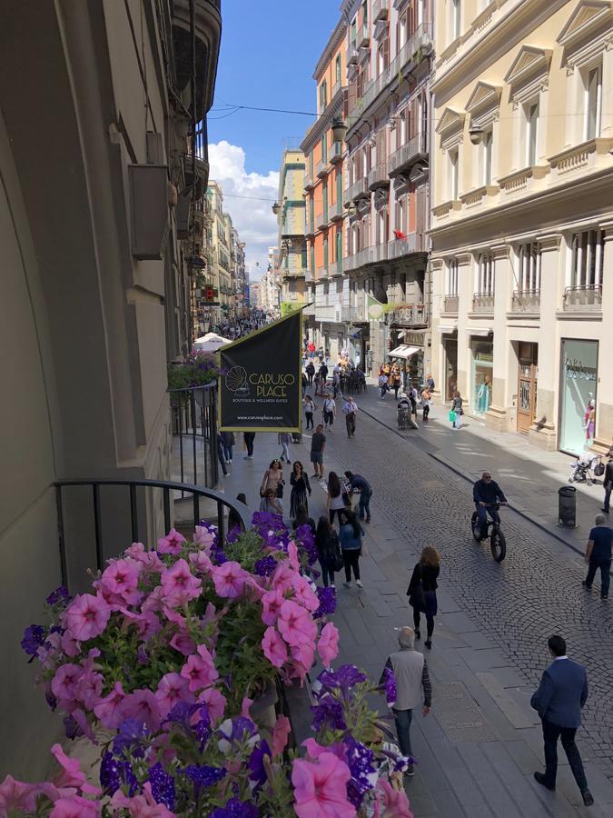 Suite with Gallery and Street view,665038875:JPEG