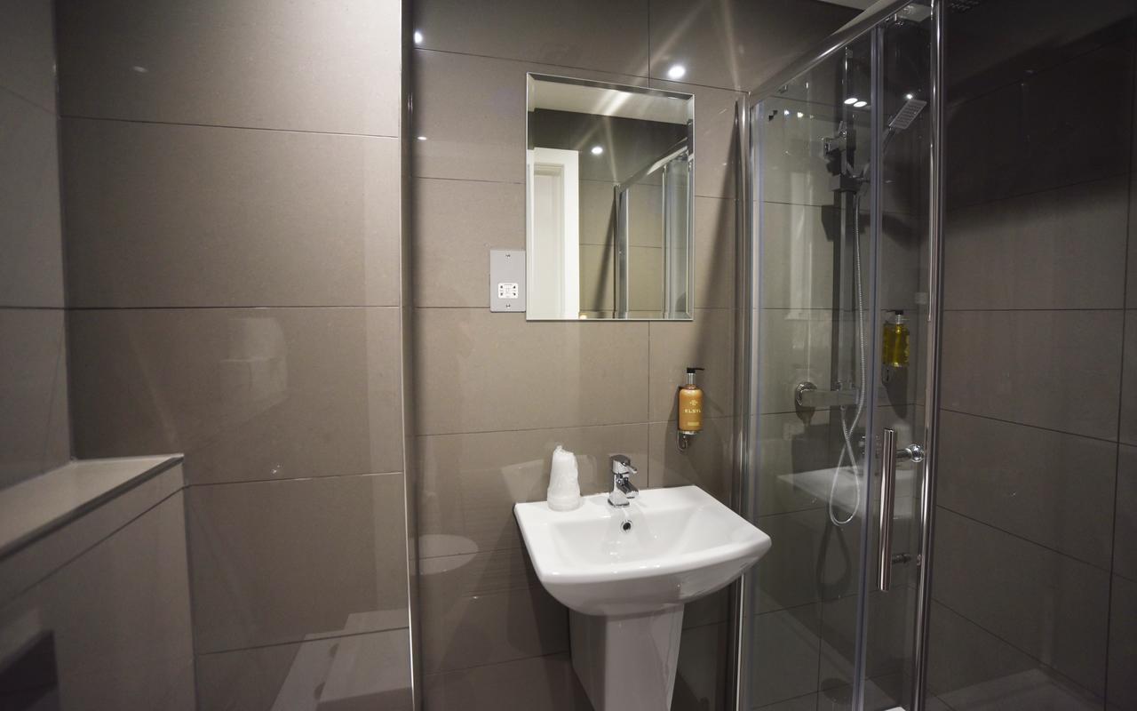 Superior King Room with City View - High Floor