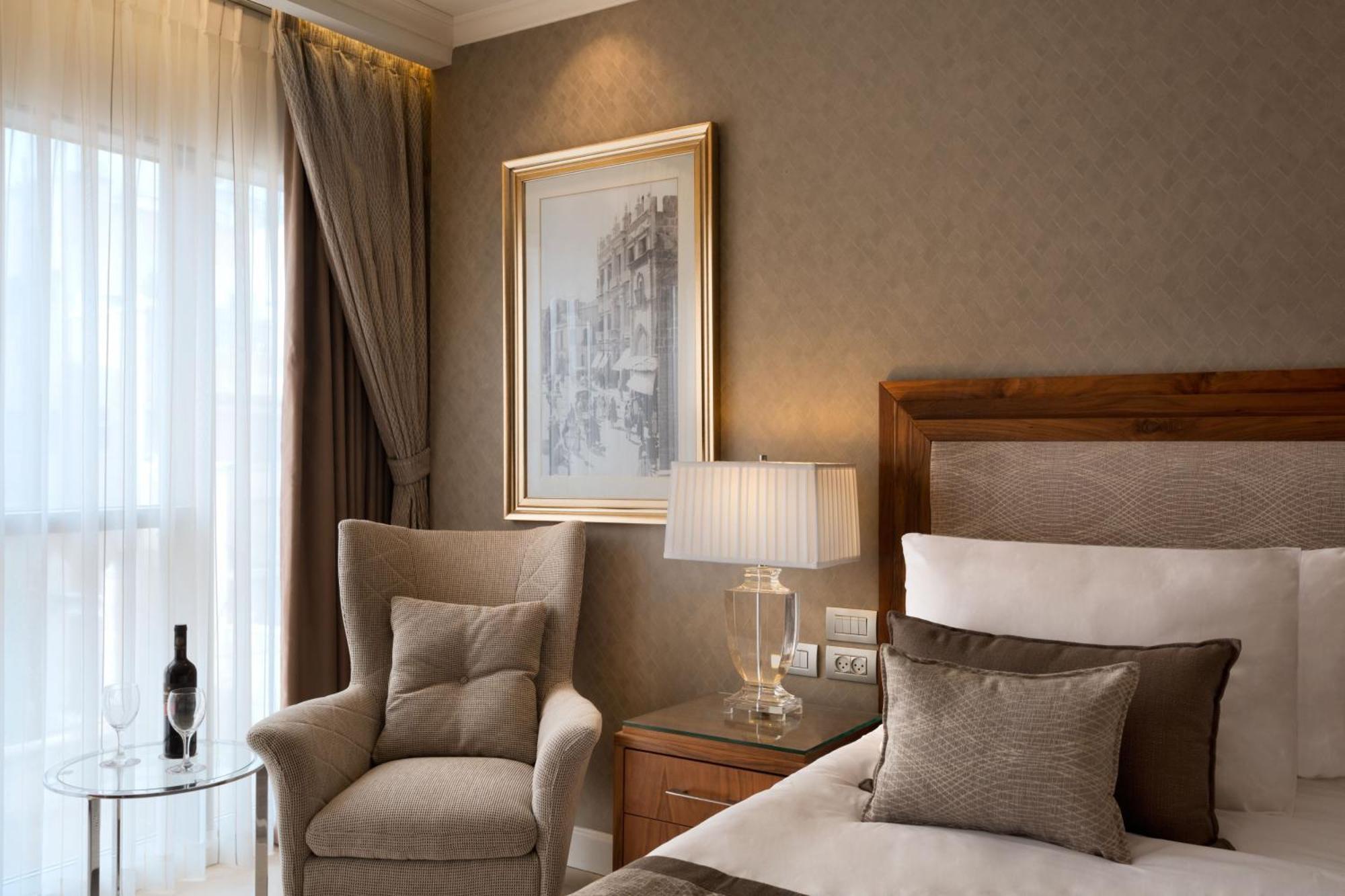 Superior Queen Room
