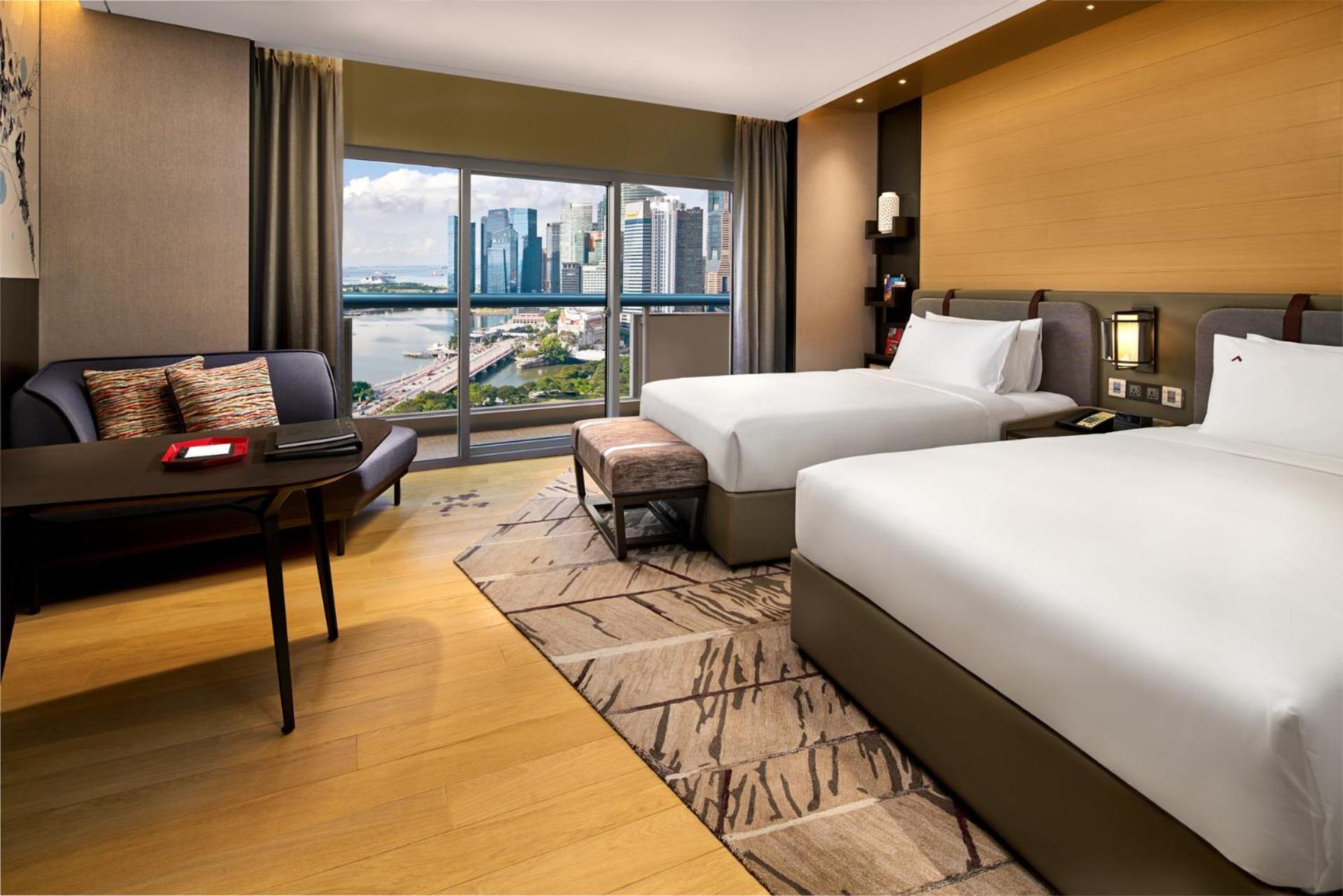 Quarto Premier Marina Bay com 2 Camas de Casal, Varanda e Vista Marina Bay