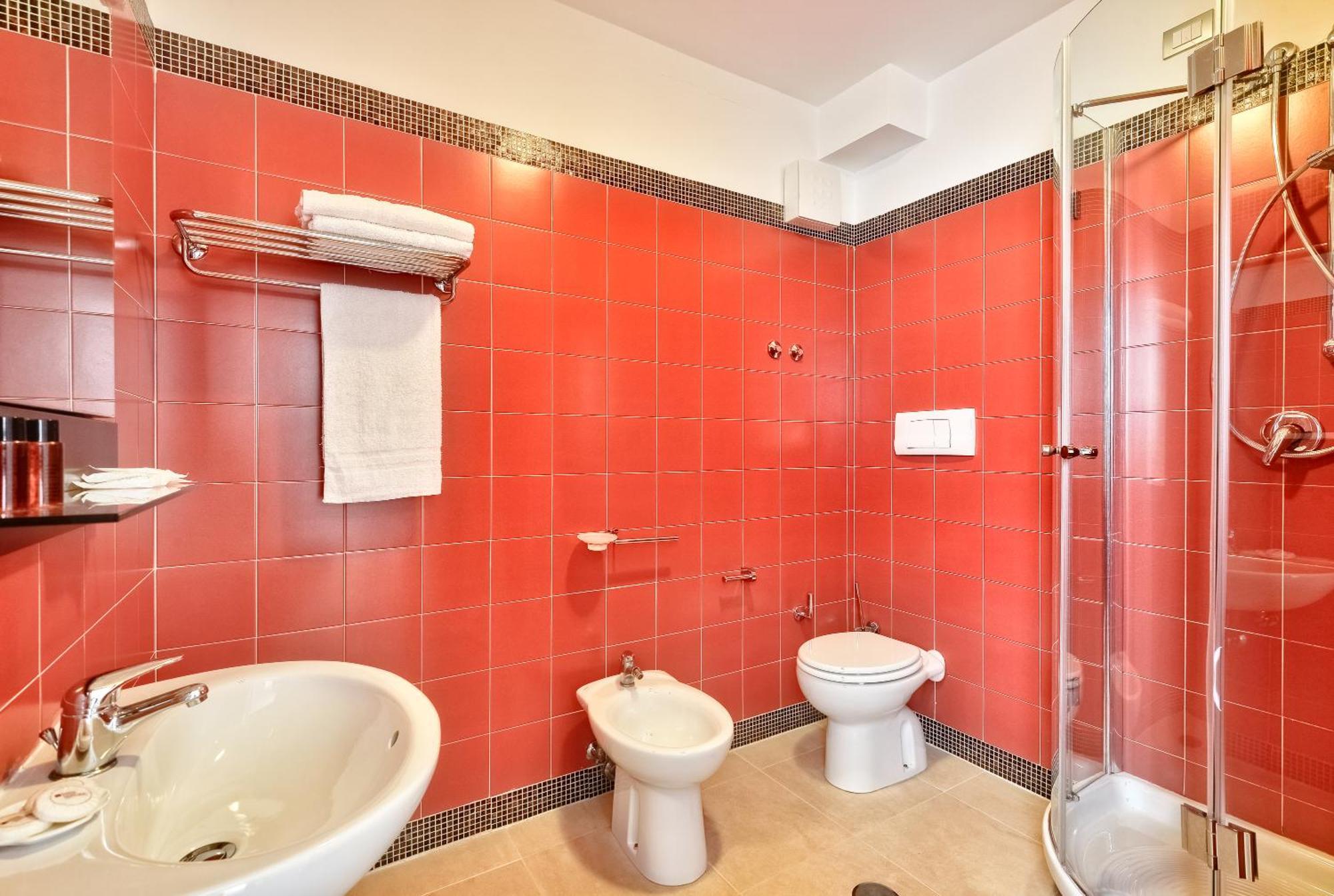 Camera Familiare con Vista Mare (2 Adulti + 2 Bambini)