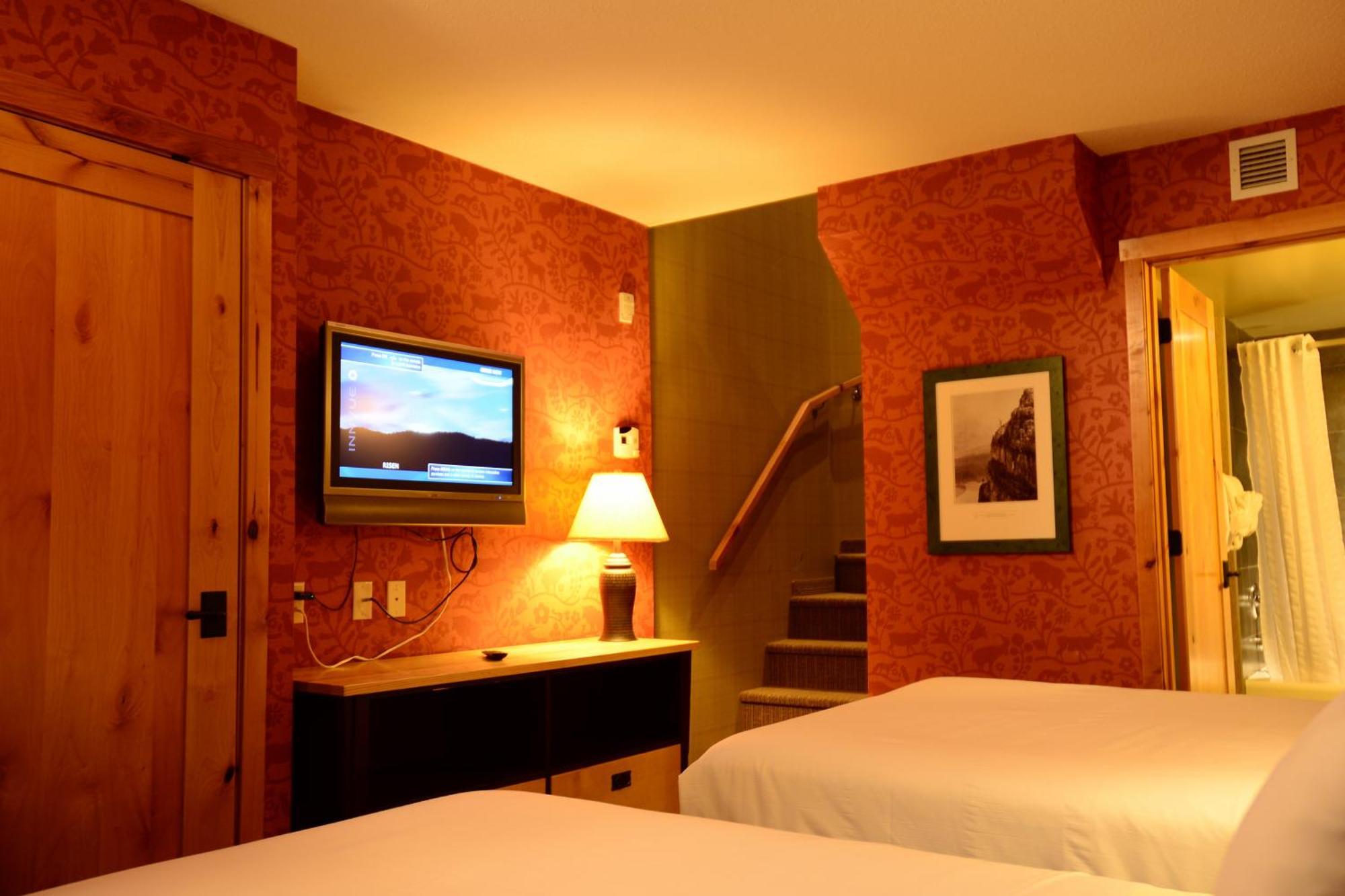 One-Bedroom Suite with Two Doubles