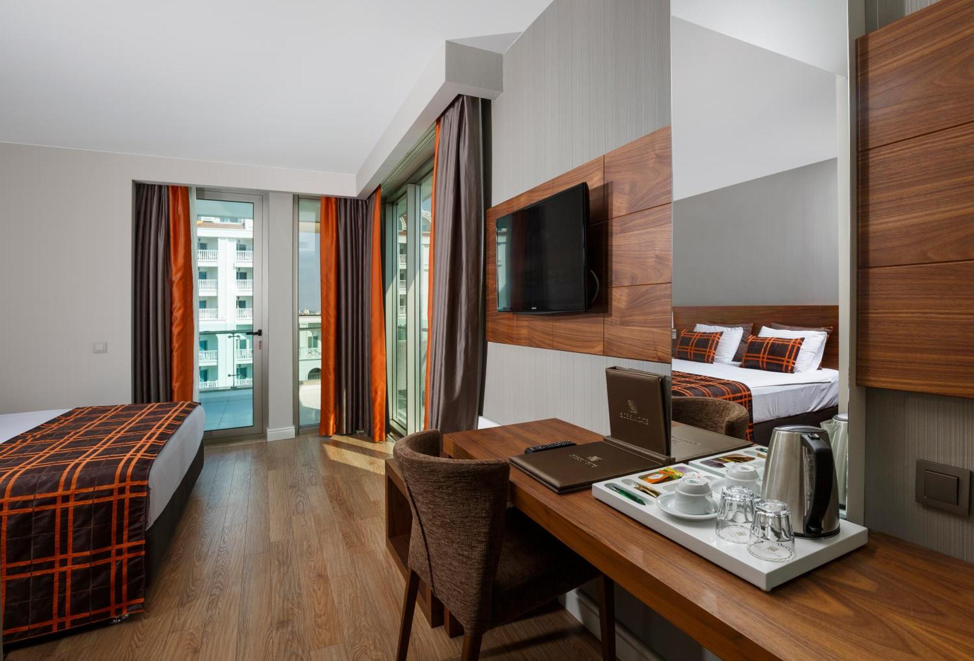 Junior Suite Garden View