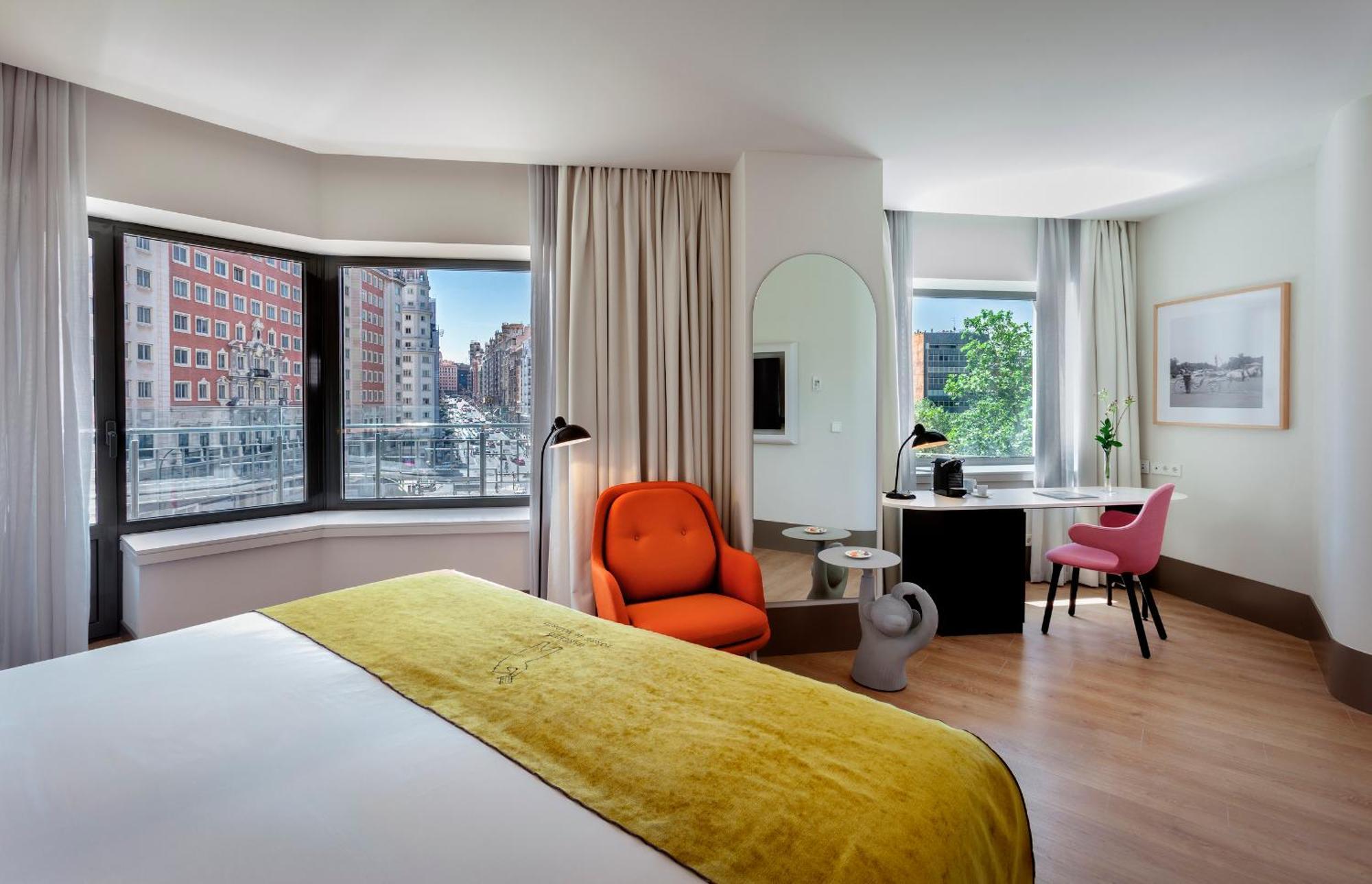 Quarto Premium com Vista da Cidade (2 Adultos + 1 Criança)