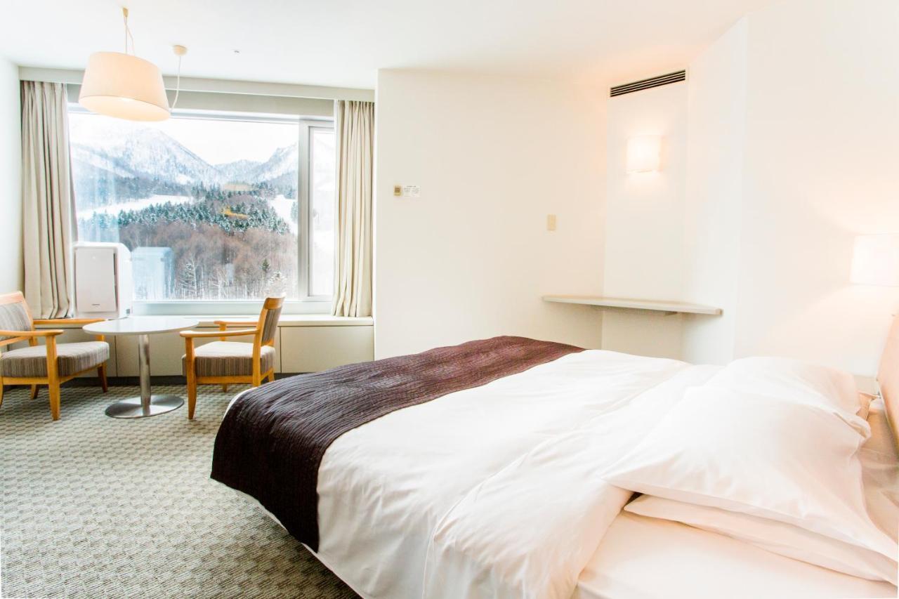 Corner Double Room Non-Smoking