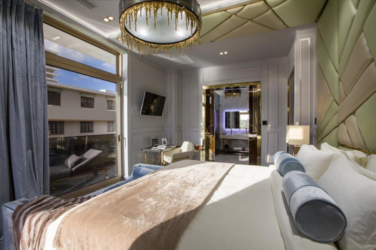 Panorama Suite Beyond Balcony