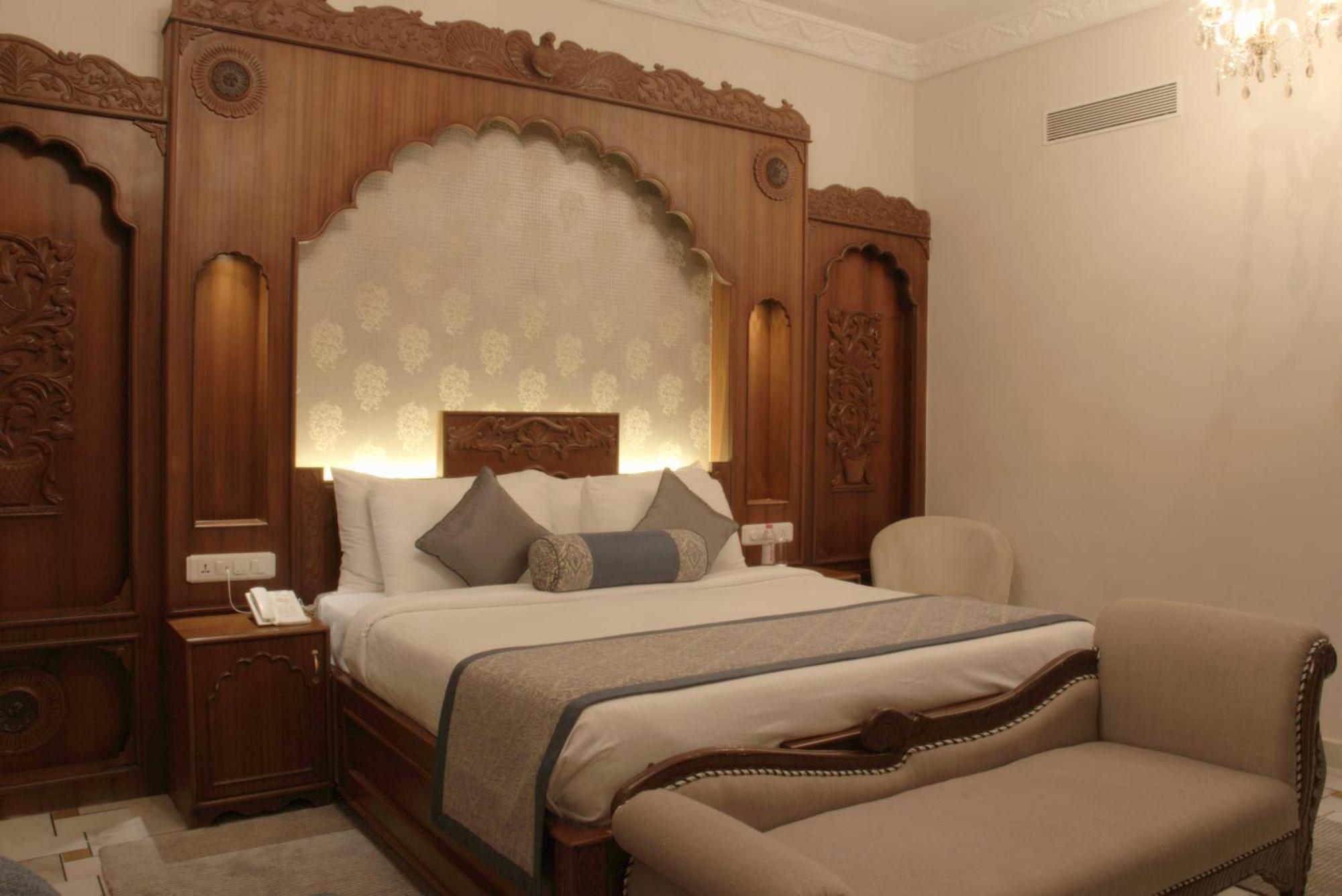 Executive Suite Aravalli View