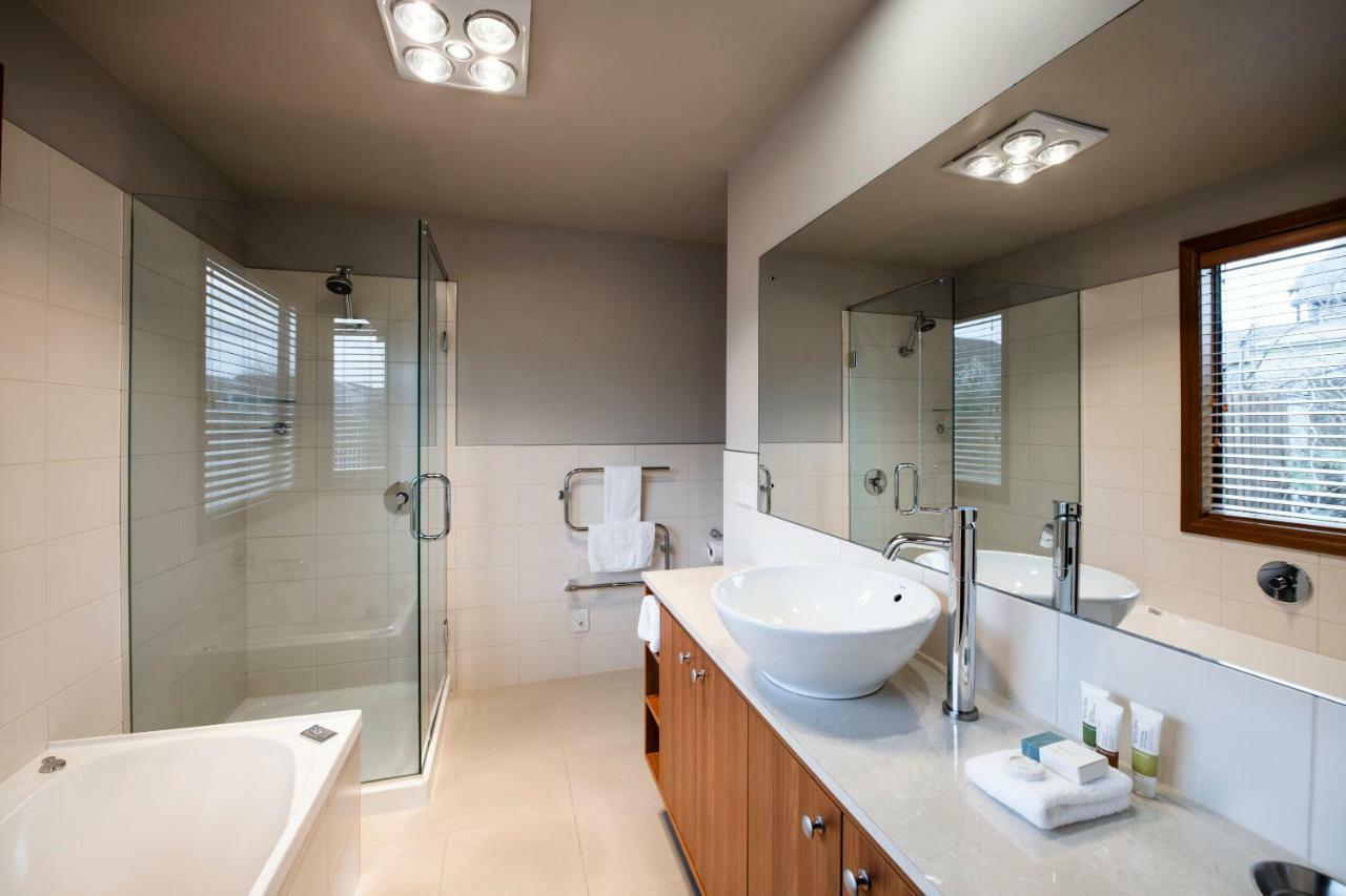 One-Bedroom Apartment,42235237:JPEG
