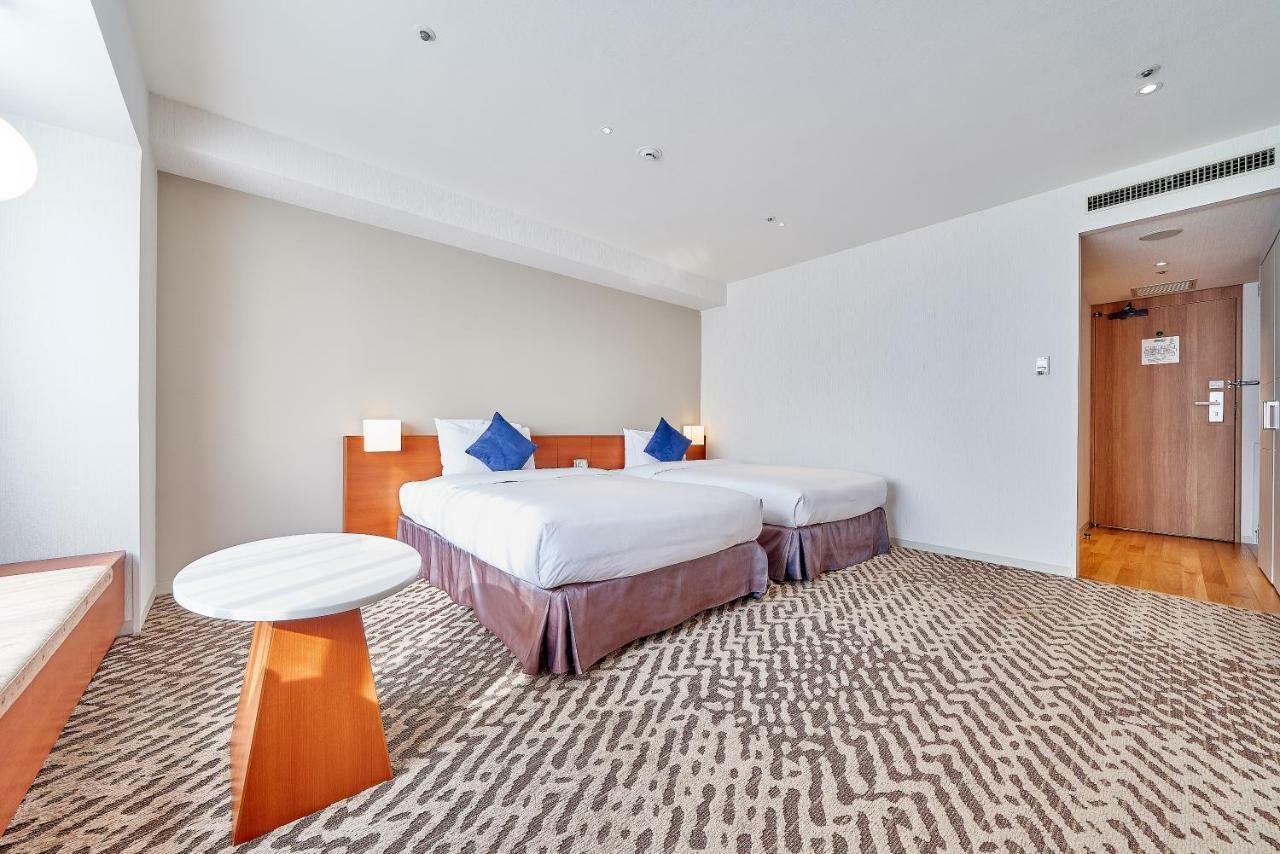 Superior Large Twin Room Non-Smoking
