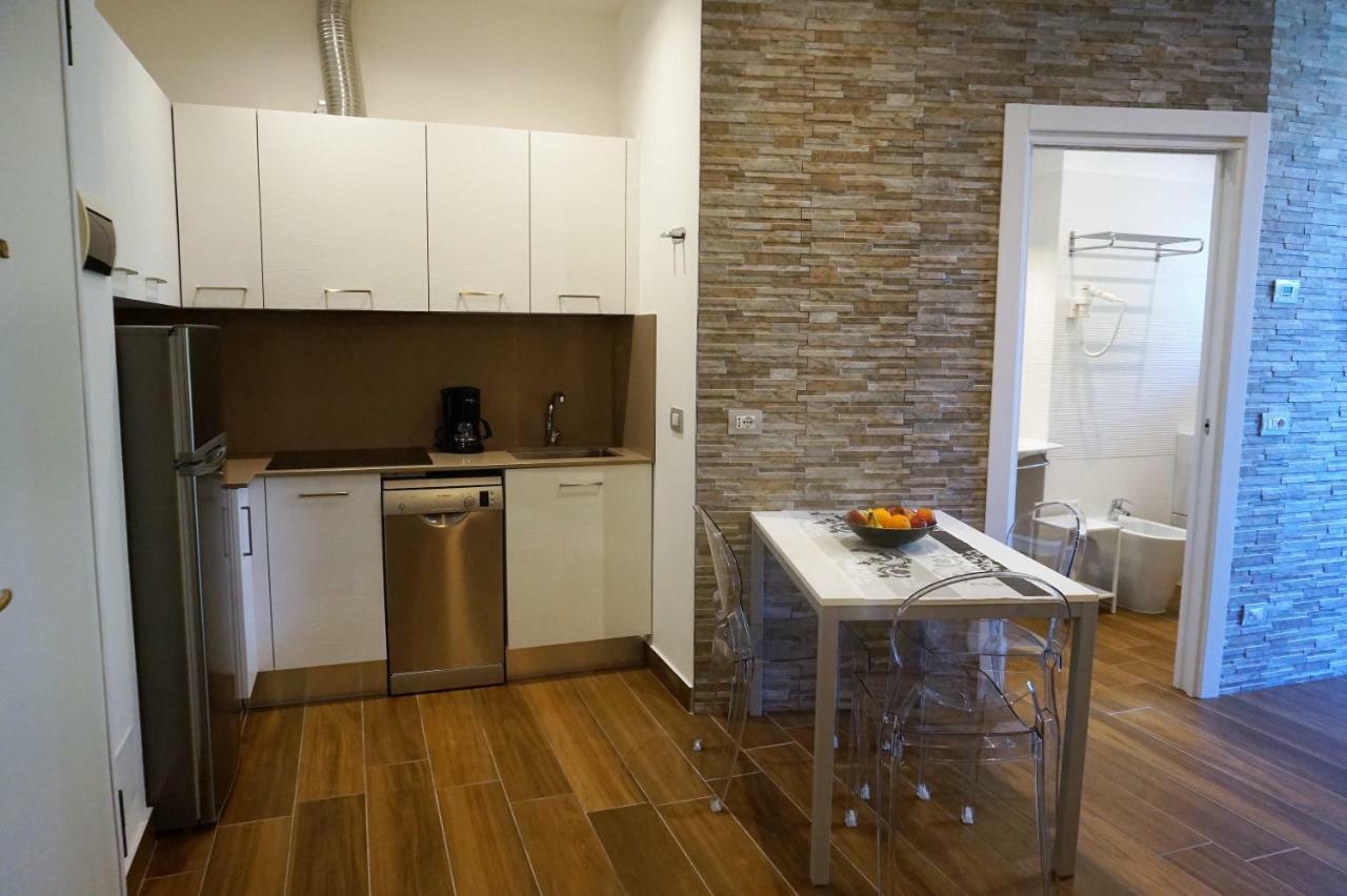 Studio,835337747:JPEG