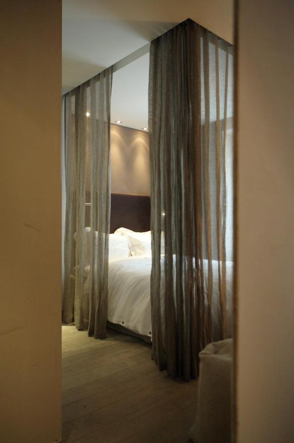 Intuition Room
