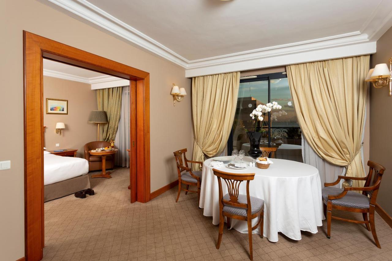 Presidential Suite,925781398:JPEG
