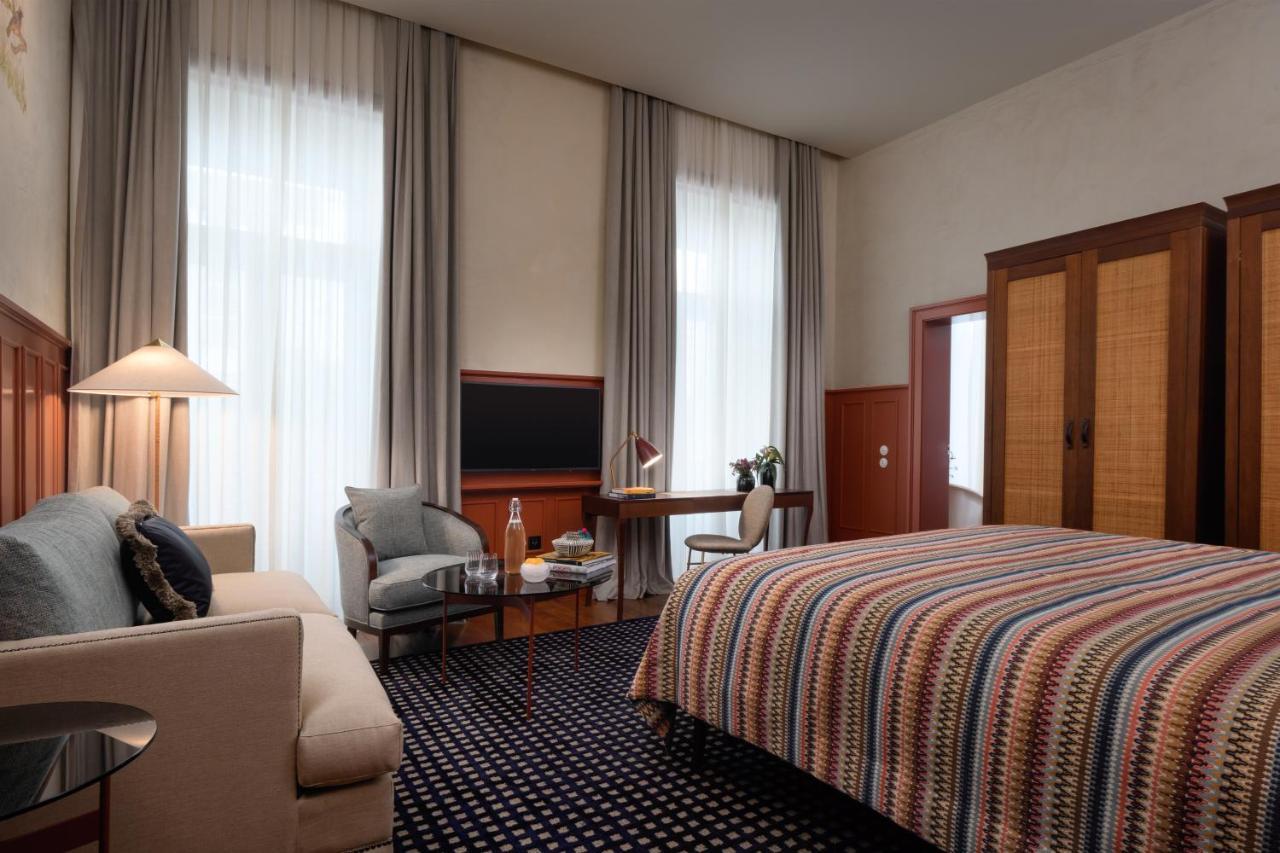 Prestige Double Room Partial Square View
