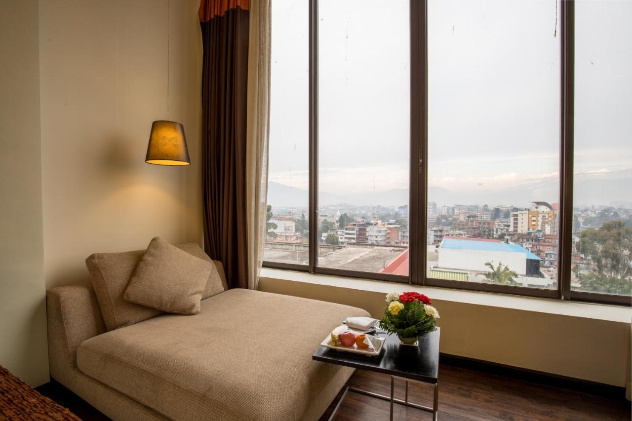 Executive King Or Twin Top Floor Rooms access to Steam Jacuzzi & Gym
