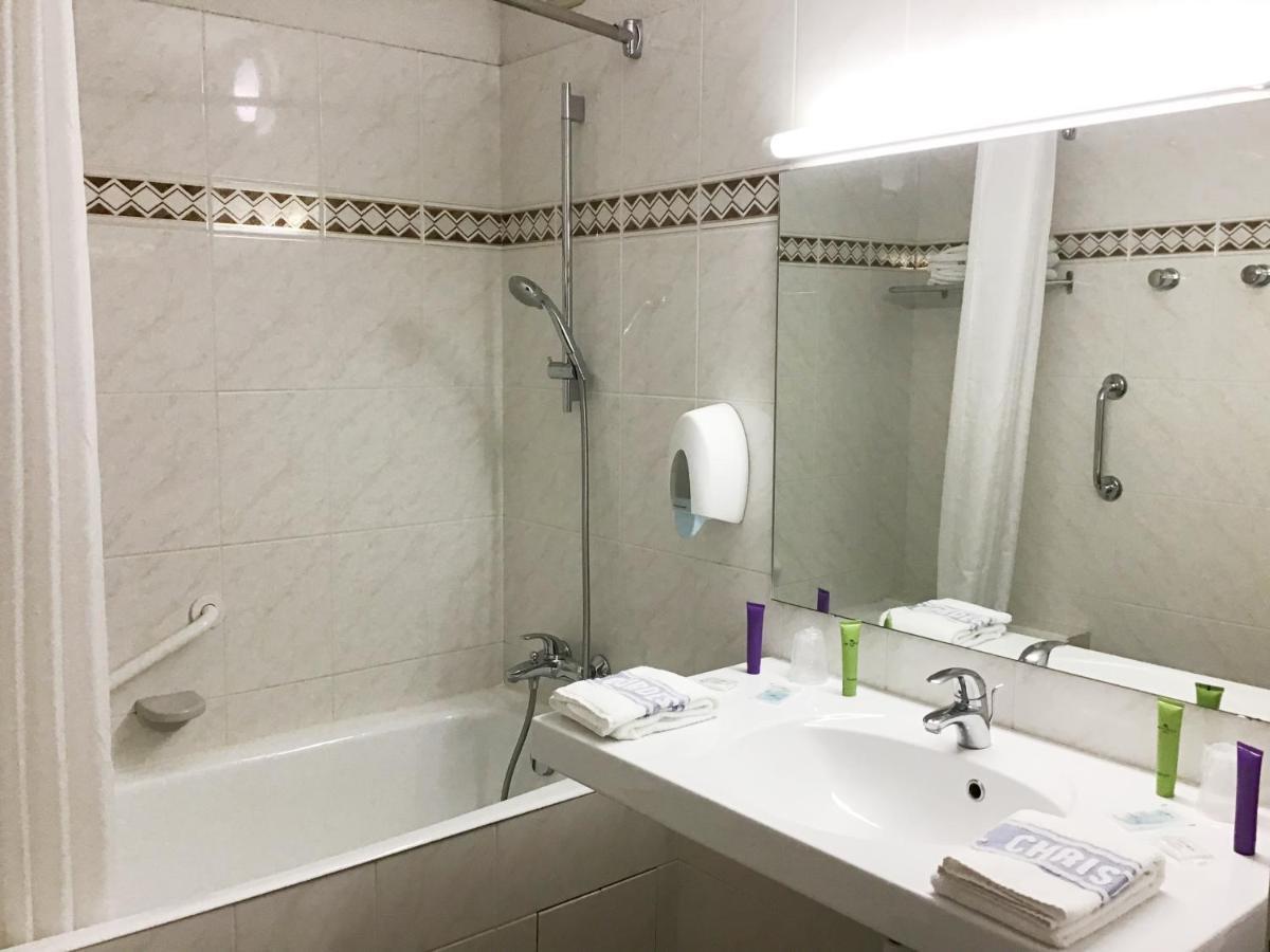 Twin Room,1773705143:JPEG