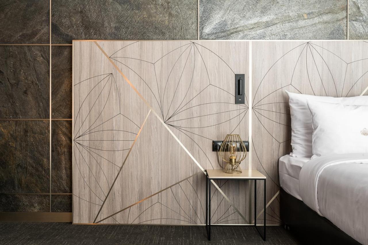 Deluxe Double or Twin Room,997979382:JPEG