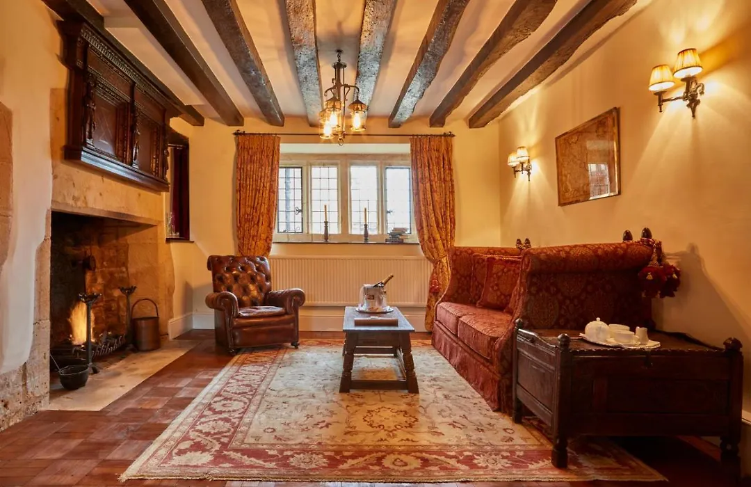 Abbots Grange (Adults Only)-1