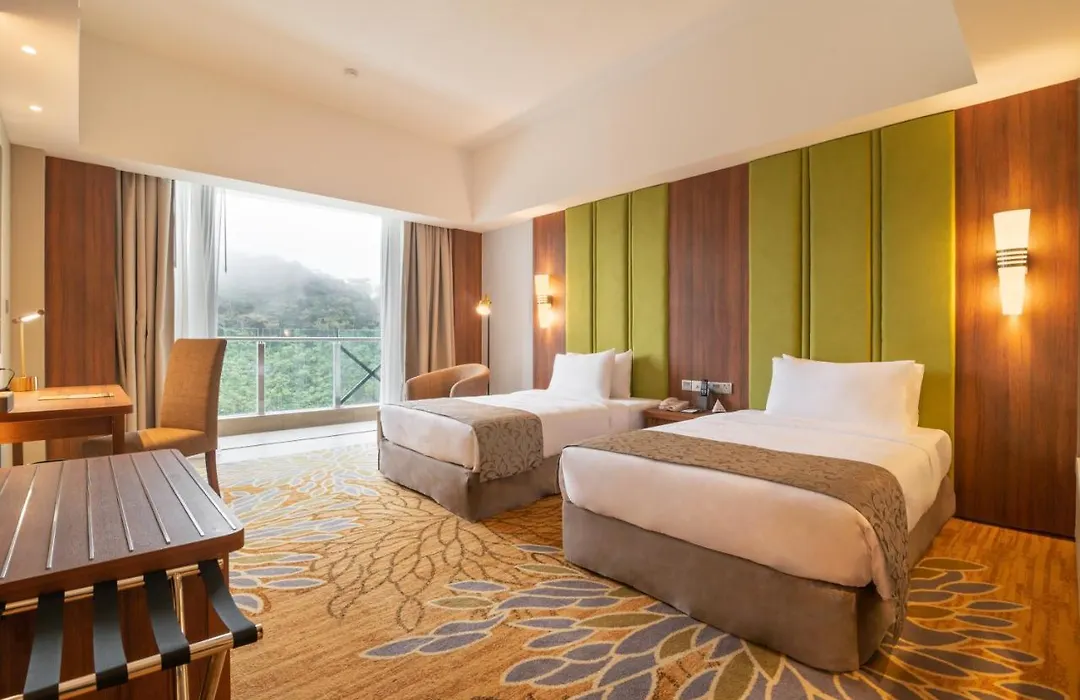 Zenith Hotel Cameron-1