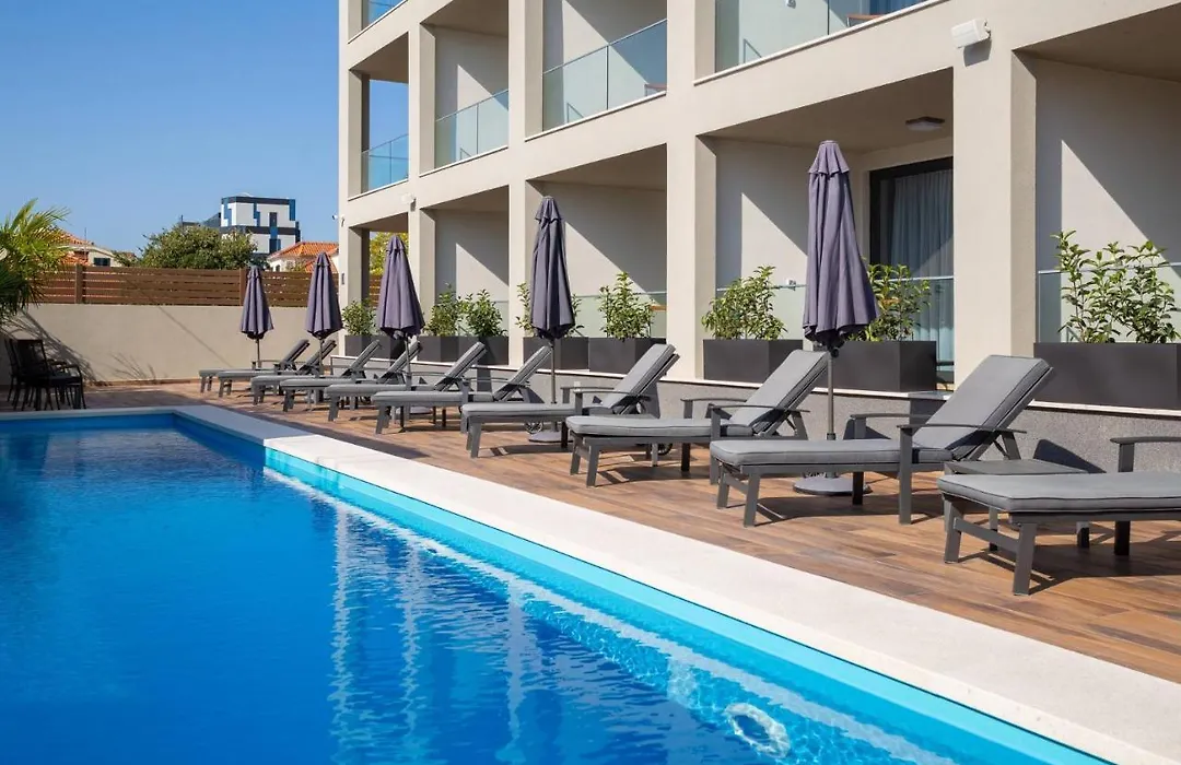 Ellure Luxury Suites-1