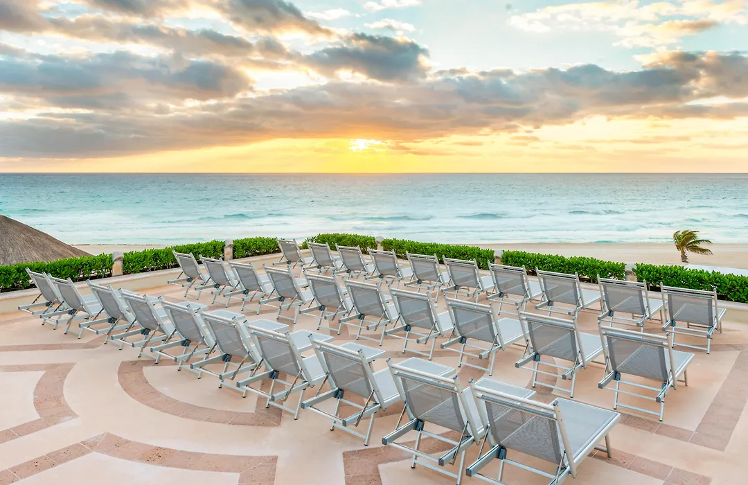 Wyndham Grand Cancun All Inclusive Resort & Villas-1
